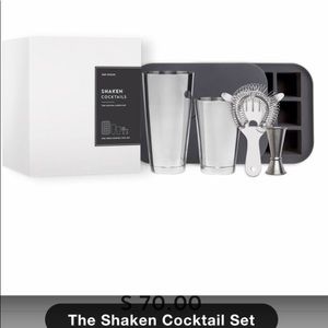 W & P Design Shaken Cocktails Set